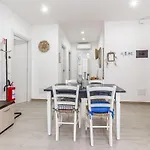 Nuras - Casa Iaia Center *